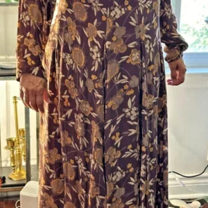 vintage casual light brown with reddish flowers long dress xl